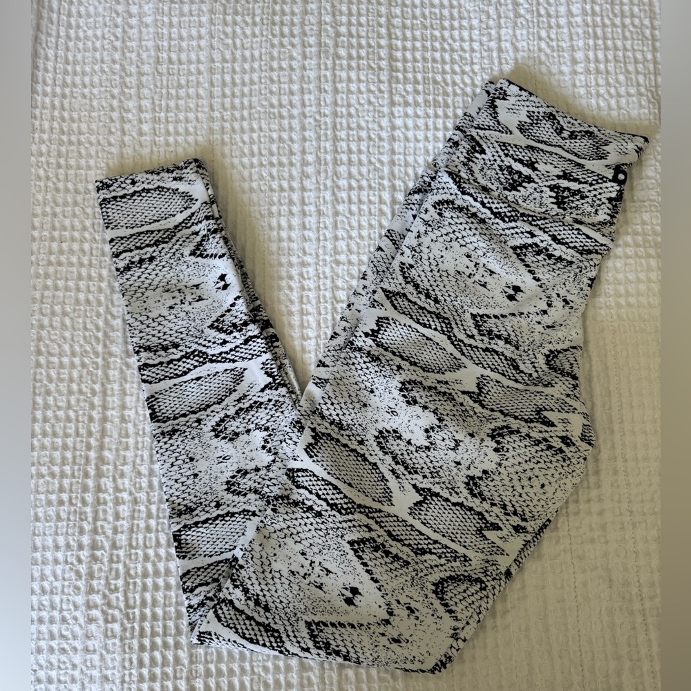 Booty by Brabants snake skin leggings